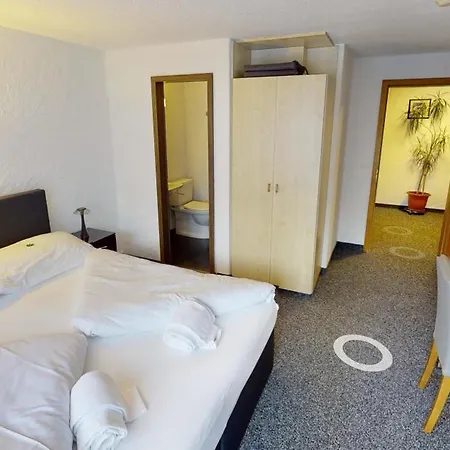 ホテル Boutique & Restaurant Baeren リングゲンベルク